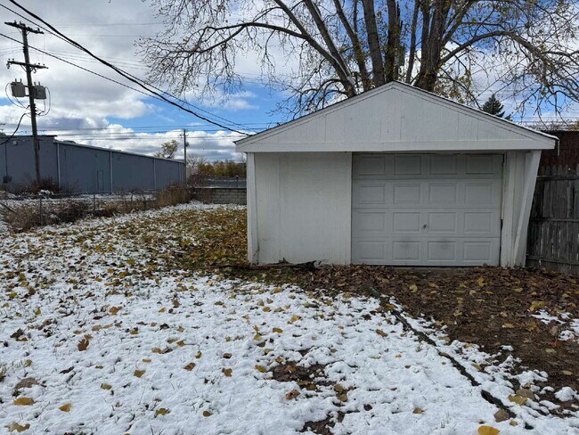 Building Photo - 22819 Nagel St