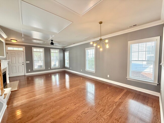 Building Photo - **OFFERING REFUNDABLE APPLICATION FEES & $150 MOVE IN PROMOTION** Modern 2BD, 2.5BA Raleigh Home ...