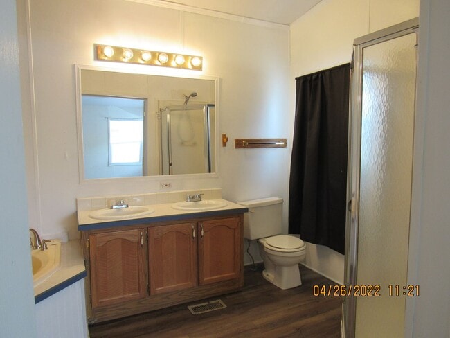 Building Photo - MANUFACTURED SINGLE FAMILY HOME IN NEW CASTLE!!