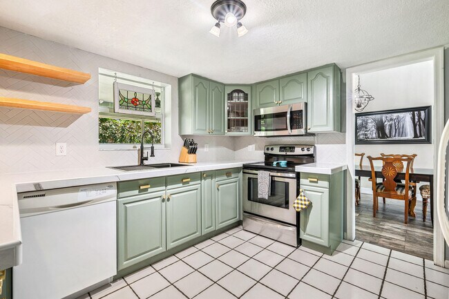 Building Photo - 11729 Greenbriar Cir