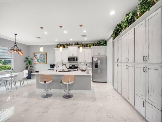 Building Photo - 5857 Whippoorwill Cir