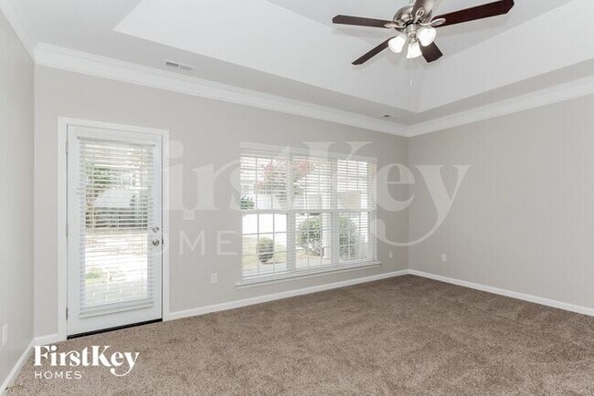 Building Photo - 104 Ivy Creek Ln