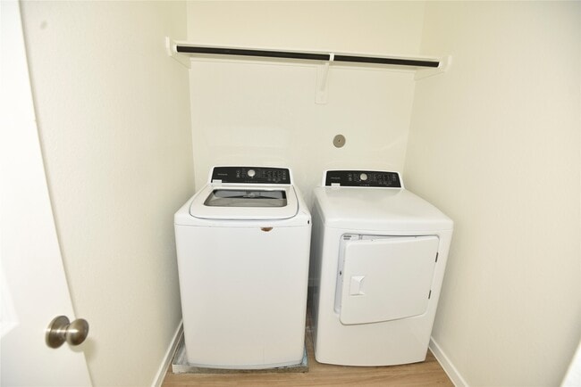 Building Photo - 18715 Cepagatti Dr