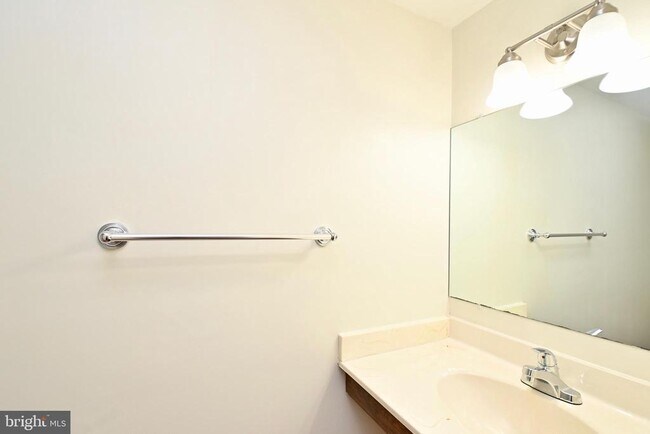 Building Photo - 8991 Omega Ct
