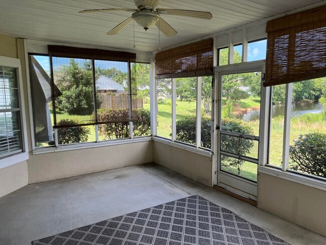 Building Photo - 195 S Shore Dr