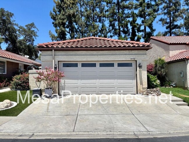 Building Photo - 9754 Willow Wood Dr
