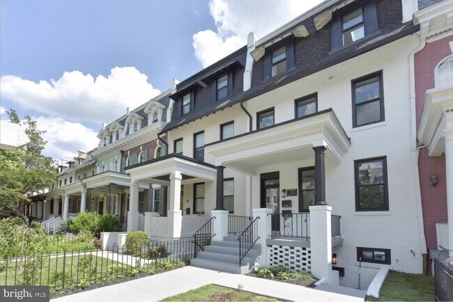 Building Photo - 22 Bryant St NW