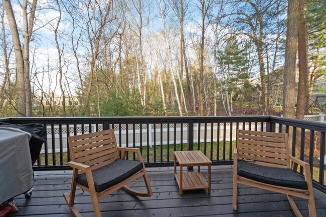 Building Photo - 270 Littleton Rd