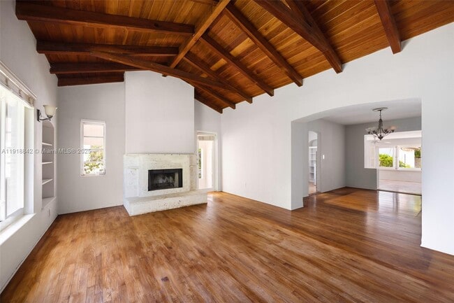 Building Photo - 451 SW 25th Rd