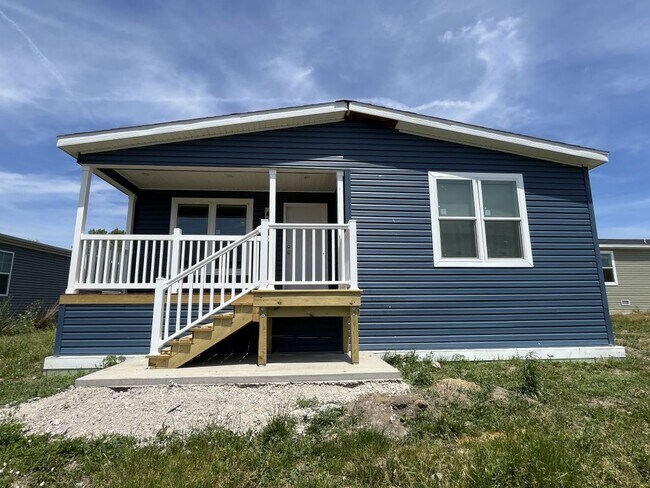 Building Photo - 5049 W Sawgrass Dr