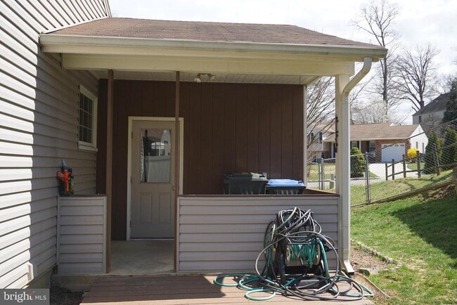 Building Photo - 8722 Litwalton Ct