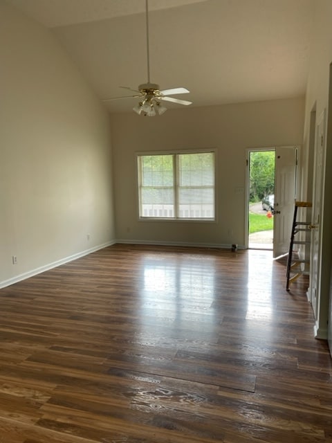 Building Photo - 533 Cs-1383
