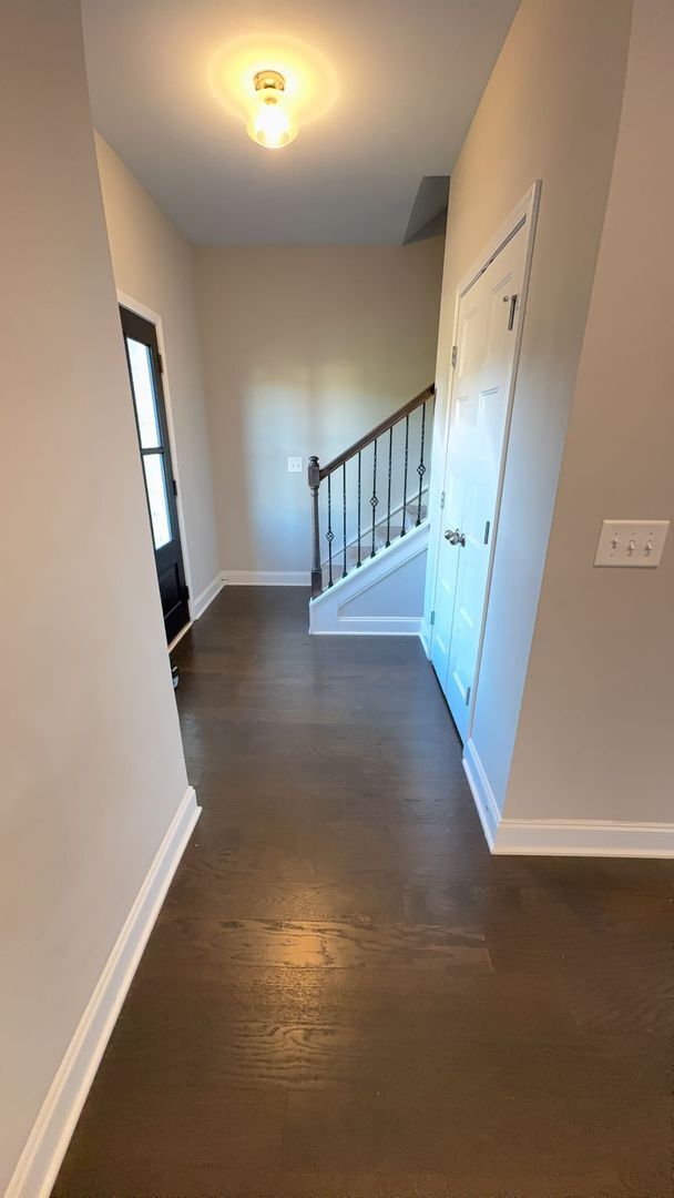 Building Photo - AVAILABLE NOW!! Beautiful 4 bd in Cambridg...