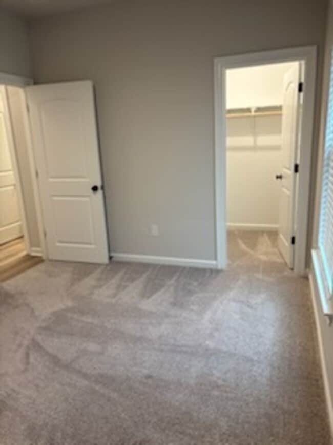 Building Photo - 5330 Helmsdale Ct