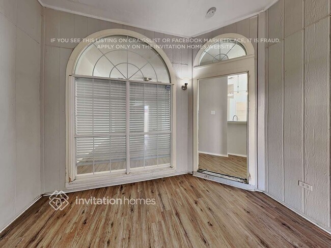 Building Photo - 4133 Scotland Dr