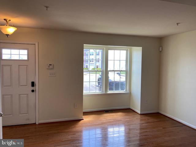Building Photo - 145 Sandpiper Ct