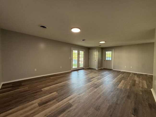 Building Photo - Tusculum Blvd Property