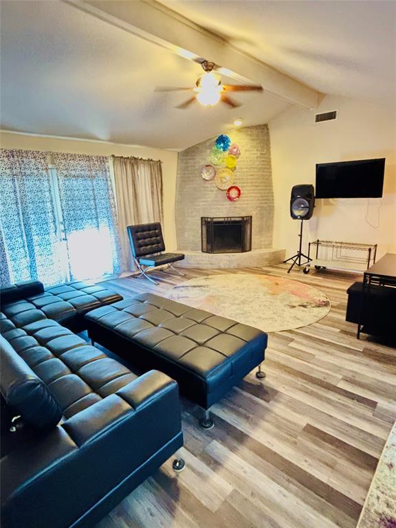 Building Photo - 513 White Wing Way