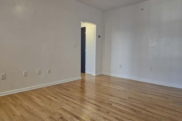 Building Photo - 1458 Columbia Rd NW