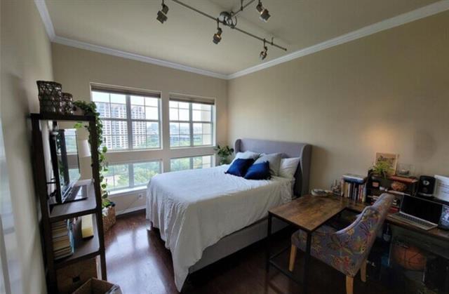 Building Photo - 3225 Turtle Creek Blvd Blvd