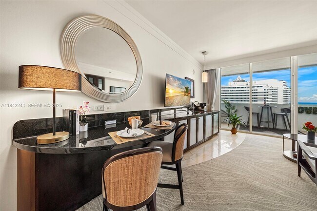 Building Photo - 4391 Collins Ave