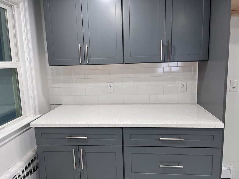 Building Photo - 48 Aberdeen Rd