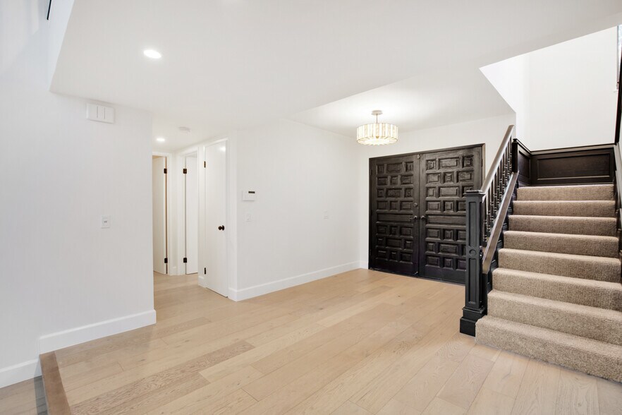 Building Photo - 23450 Park Hermosa