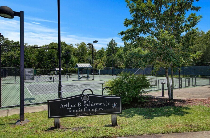 Tennis and Racquetball - 333 Matuskovic Dr