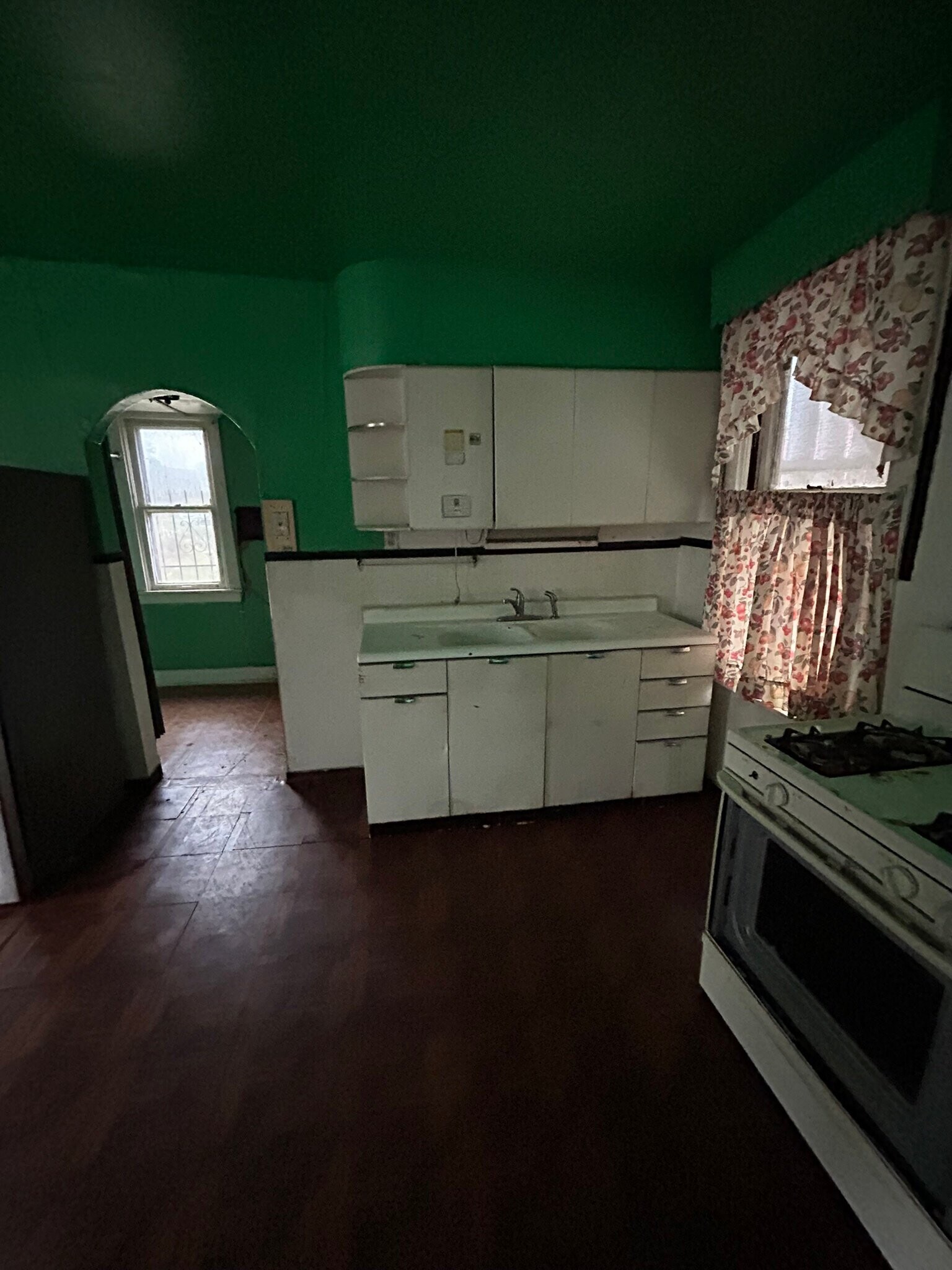 Building Photo - 4922 Davison Ave
