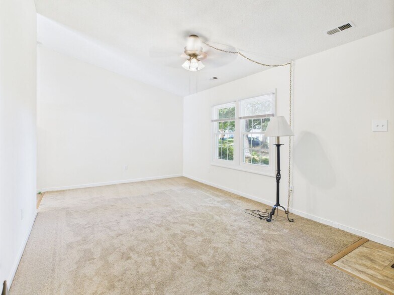 Building Photo - 7115 Senn Way
