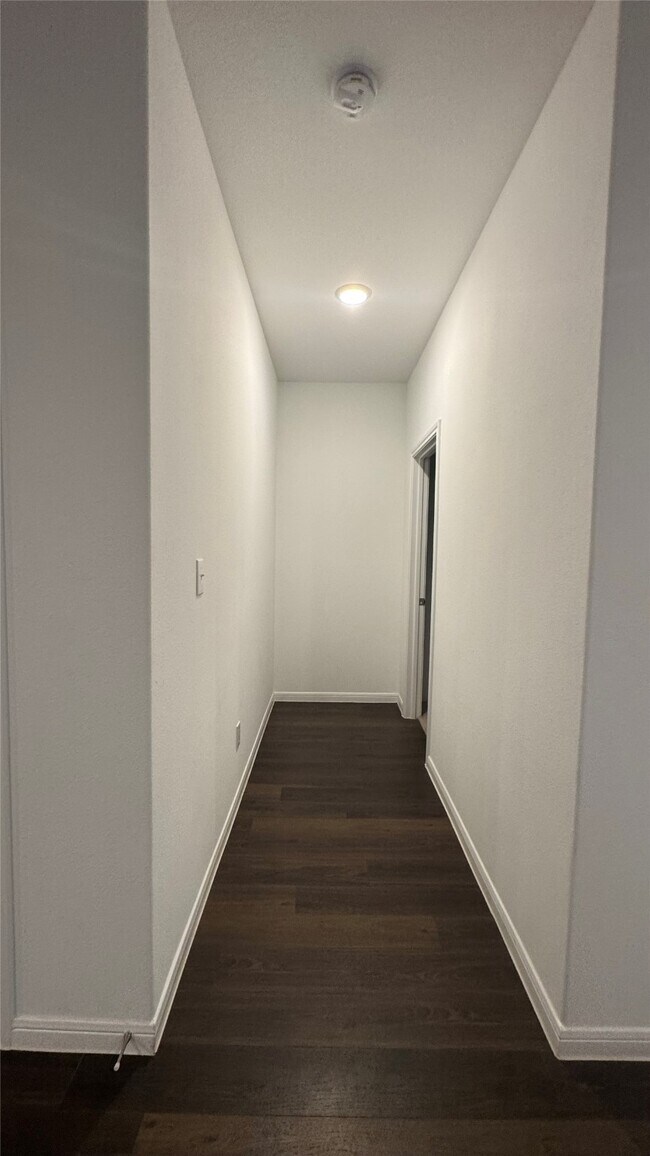 Building Photo - 251 Pine cavern dr