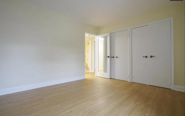 Building Photo - 3 Bedroom, 2 Bathroom Condo in Downtown!