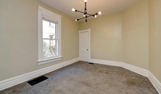 Building Photo - 47-49 S Monroe