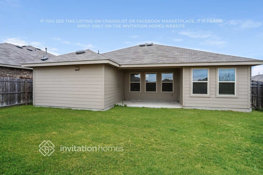 Building Photo - 441 Pollyann Trl