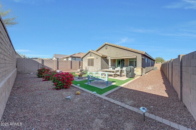 Building Photo - 8490 S 165th Dr