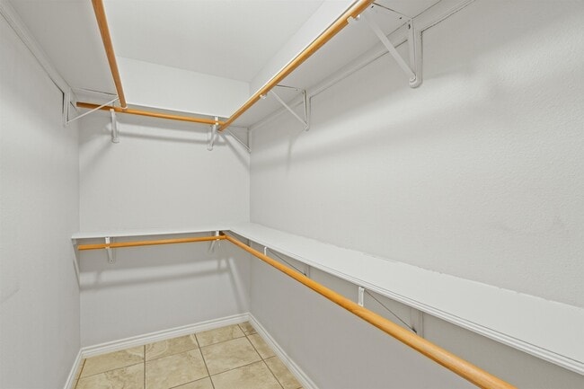 Building Photo - 1013 Tesoro Run