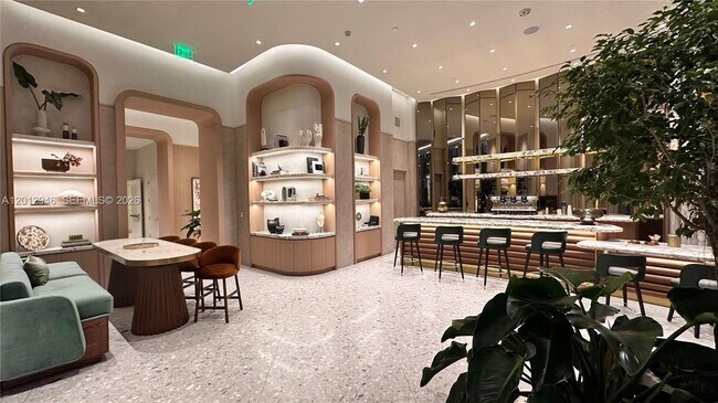 Building Photo - 77 SE 5th St