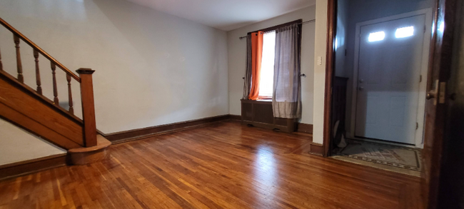 Building Photo - 1652 N Redfield St