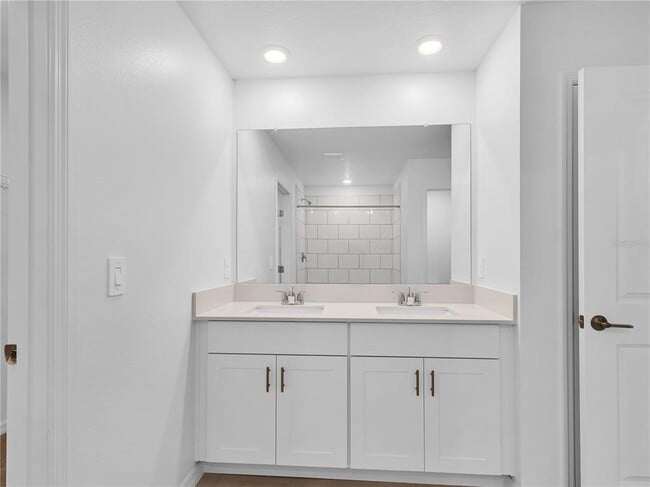 Building Photo - 6115 Blue Paloma Ct