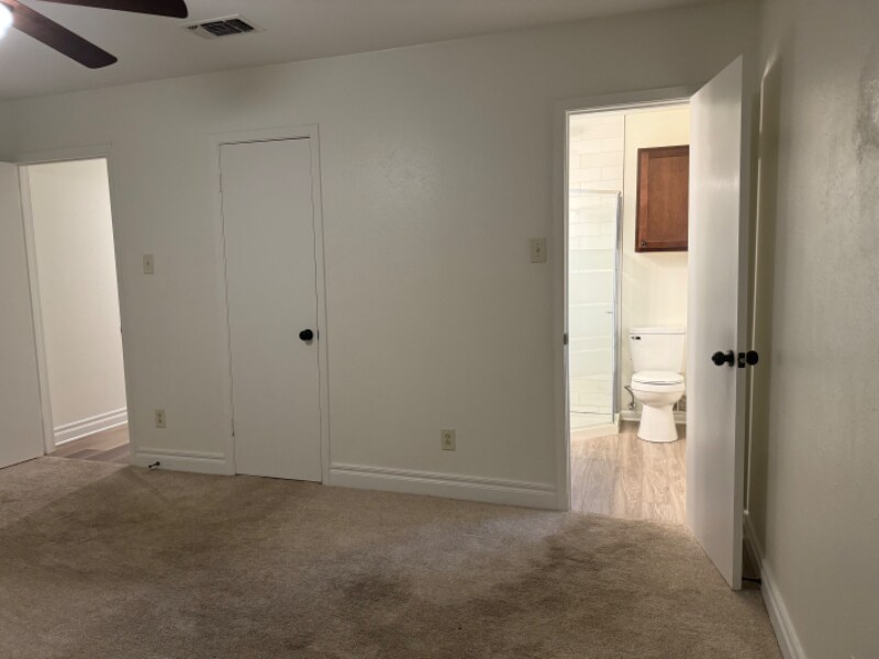 Building Photo - 1302 Blueridge Pkwy