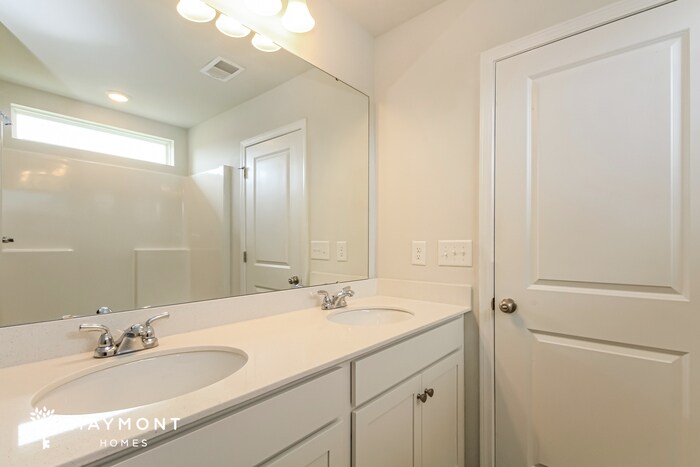 Building Photo - 144 Dorian Lp