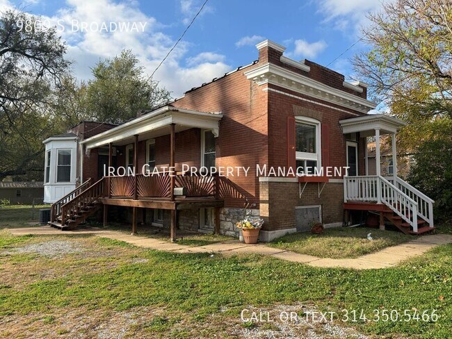 Building Photo - 9809 S Broadway