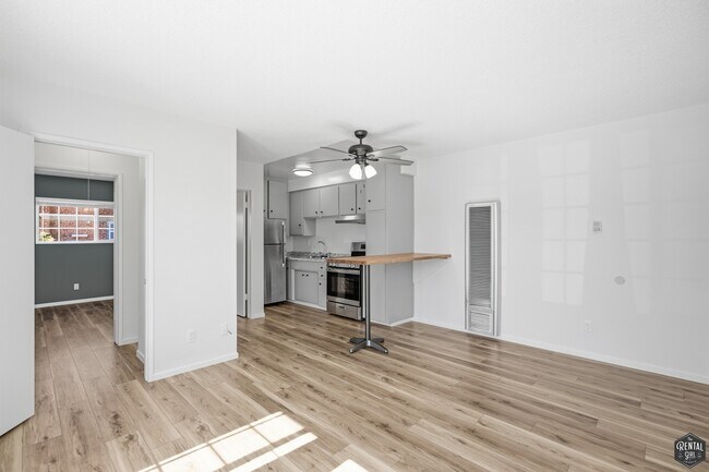 Building Photo - 313 Mildred Ave