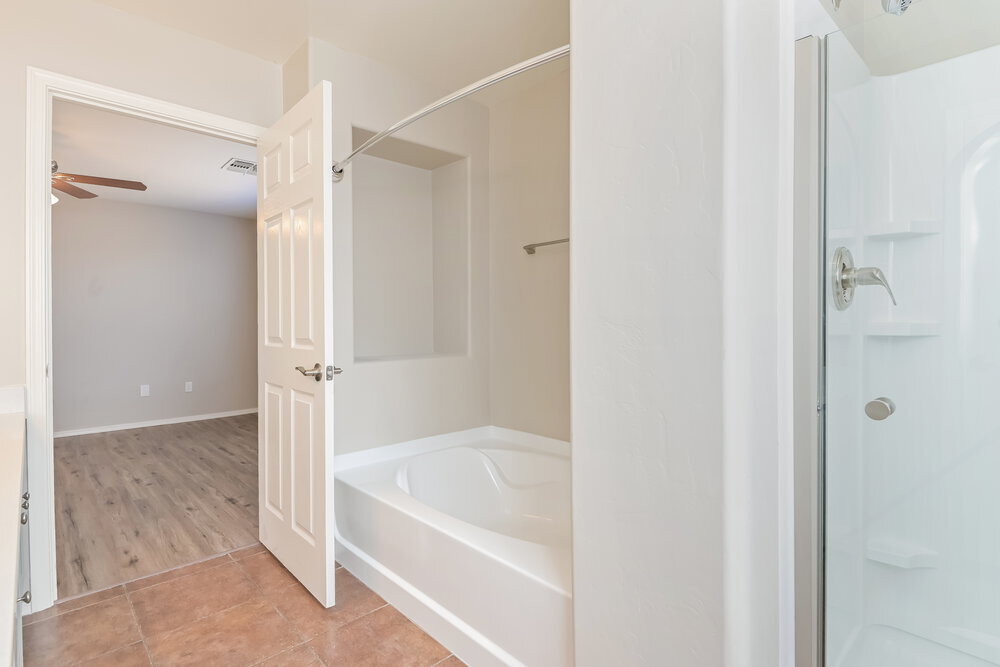 Building Photo - 7103 S Providence Dr