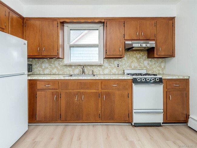 Building Photo - 177 Franklin Ave