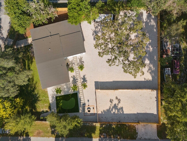 Building Photo - 4265 Wee St