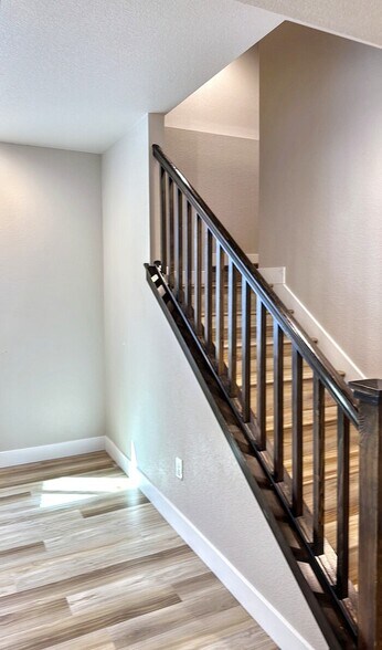 Building Photo - 5992 N Fulton St