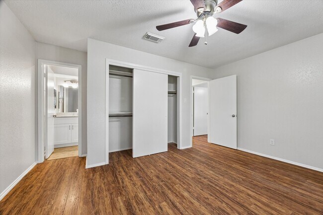 Building Photo - 17134 Barcelona Dr