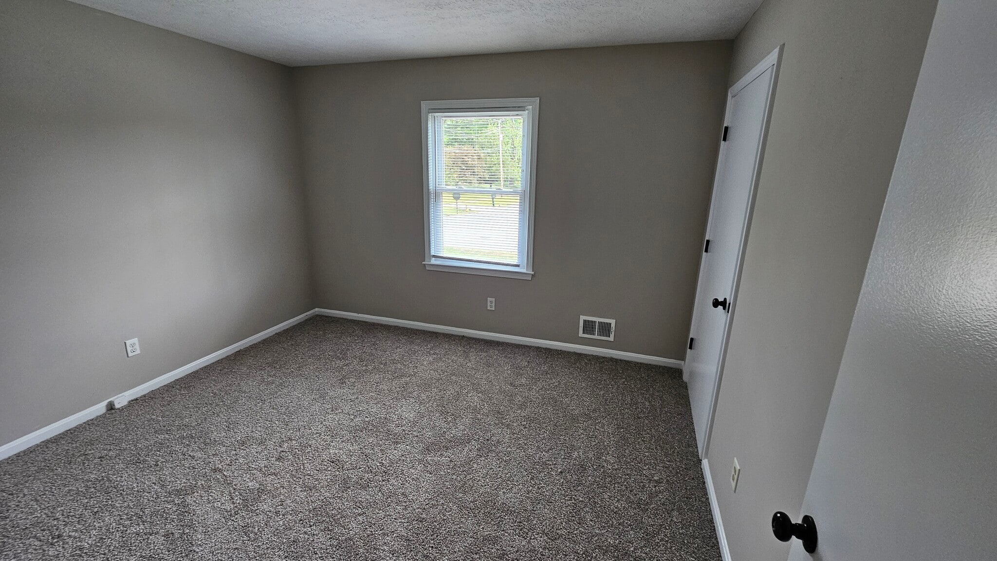 Bedroom 2 - 9323 Willowwood Way