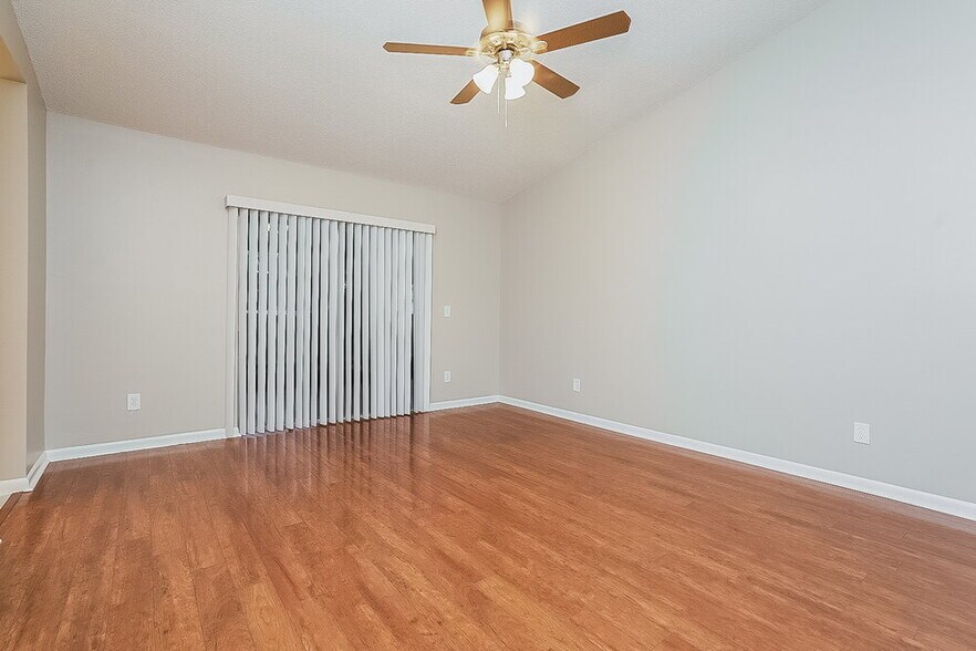 Building Photo - 24734 Silversmith Dr